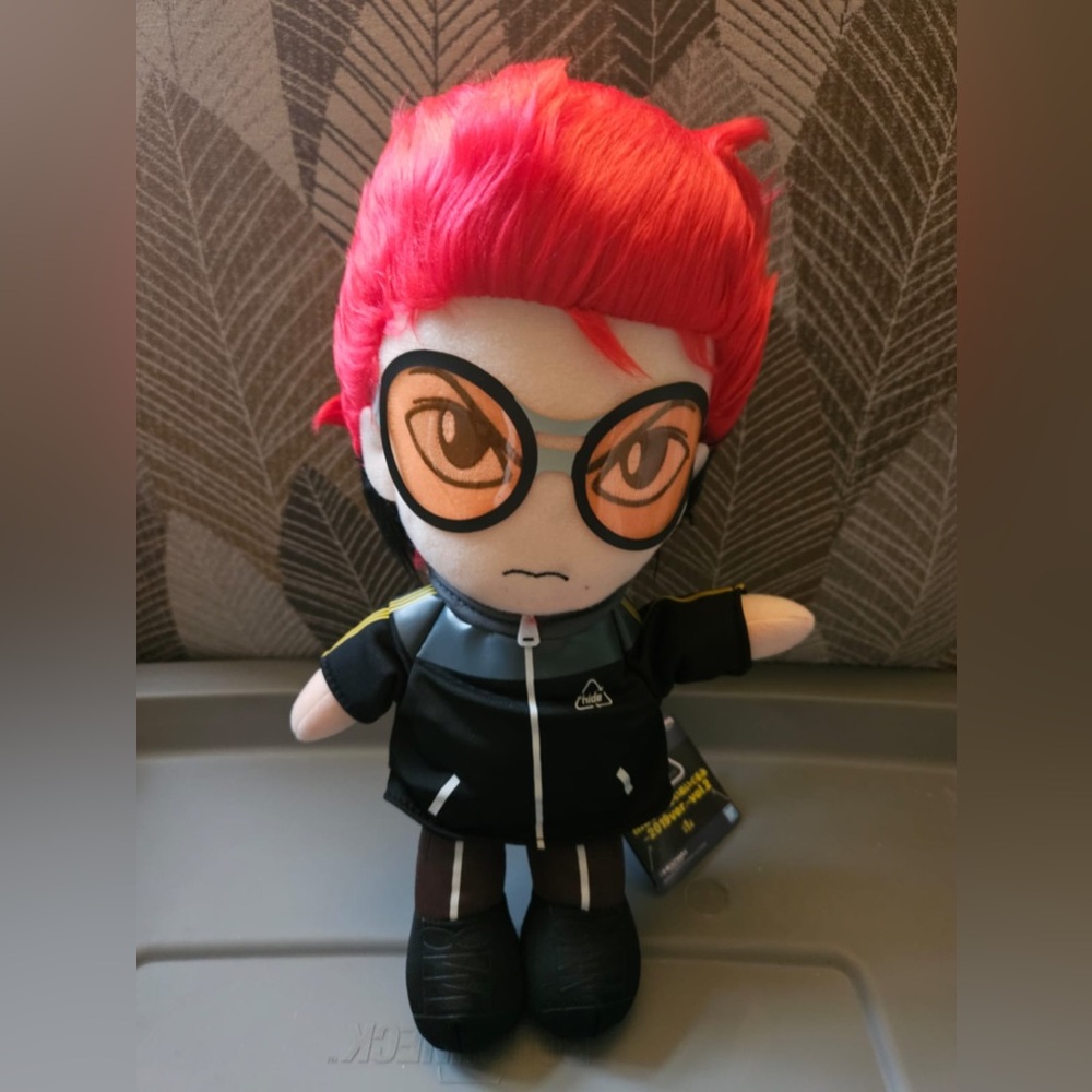HIDA OFFICIAL PLUSH ROCKET DIVE NWT